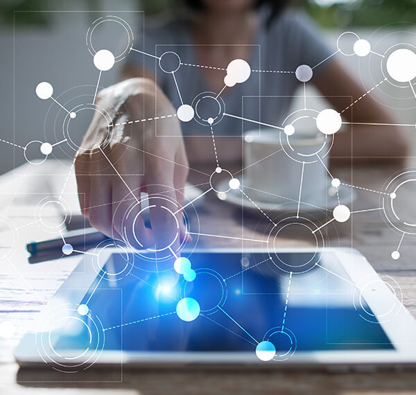 顧客属性に関連付けるデジタルアイデンティティ・インテリジェンス